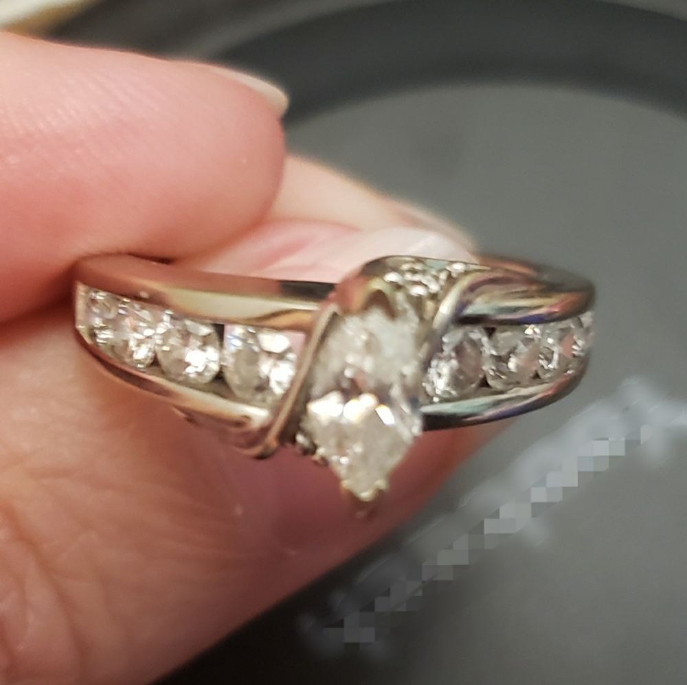 14K white gold diamond ring - Picture 4 of 7
